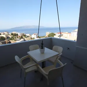Mane Appartamento Sarandë